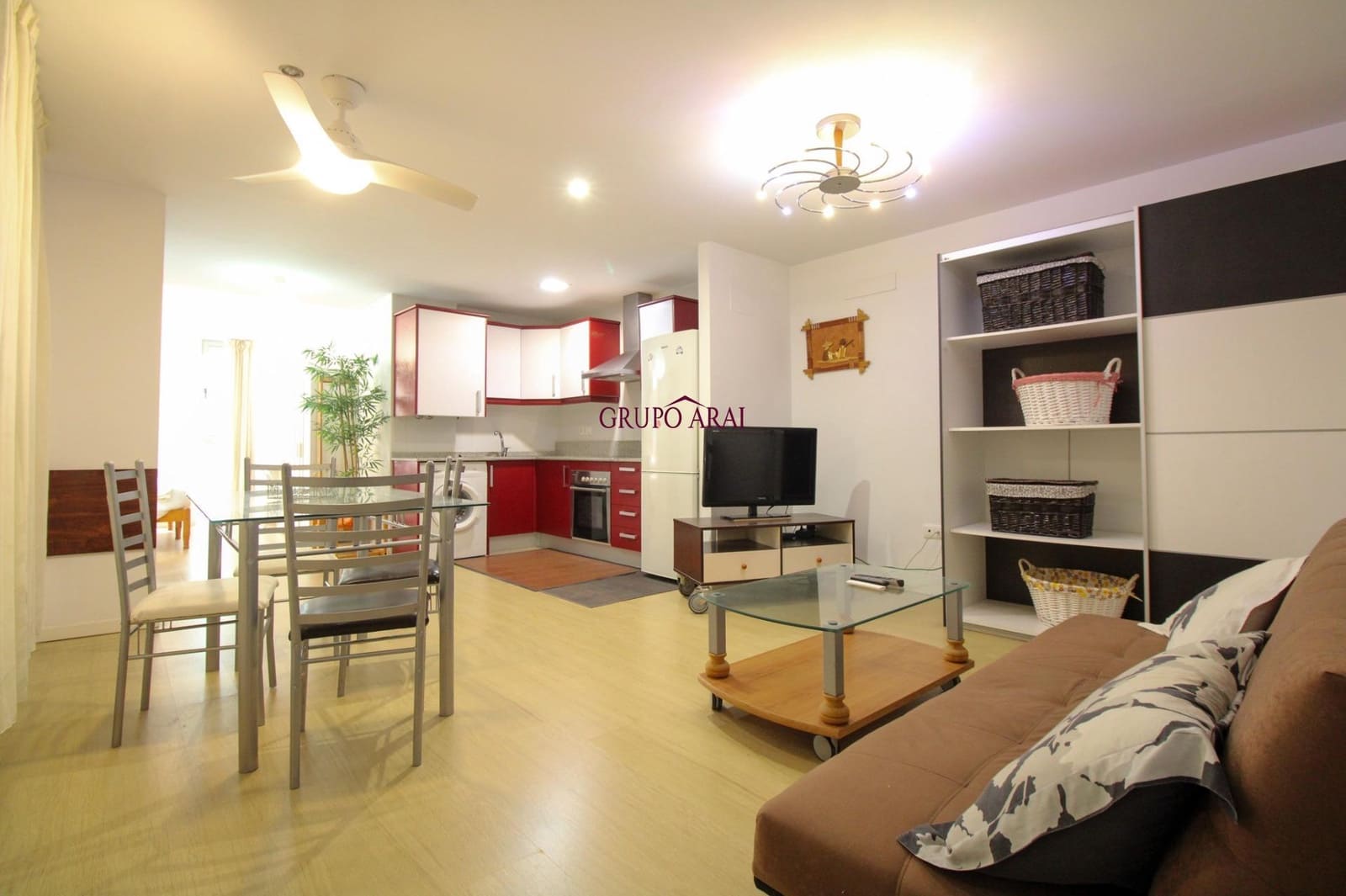 1 bedroom Studio for sale in Alicante / Alacant city with pool - € 176,000 (Ref: 9513565)