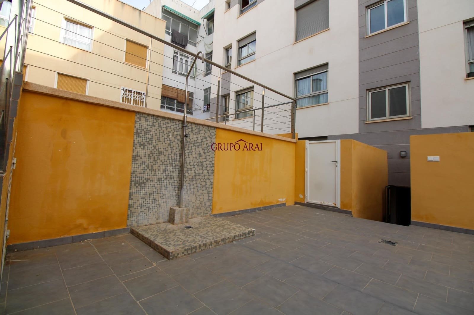 1 bedroom Studio for sale in Alicante / Alacant city with pool - € 176,000 (Ref: 9513565)