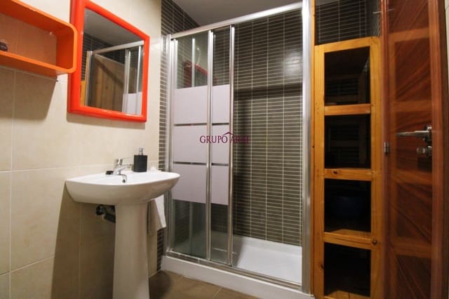 1 soveværelse Studio til salg i Carolinas Bajas, Alicante by med swimmingpool - € 176.000 (Ref: 9513565)