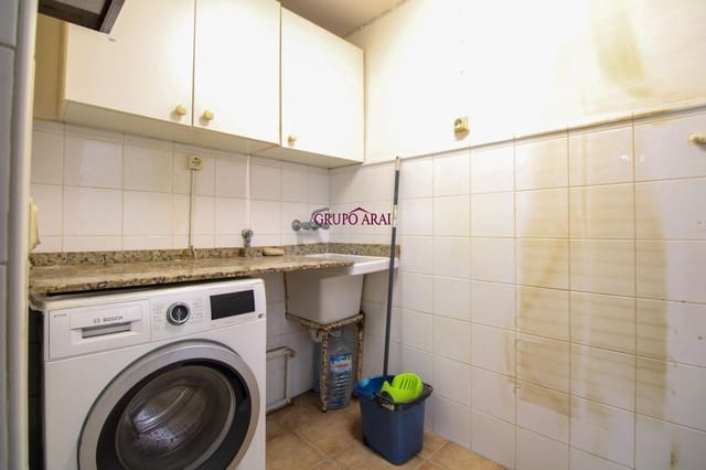 4 soveværelse Lejlighed til salg i Villafranqueza, Alicante by - € 300.000 (Ref: 9551880)