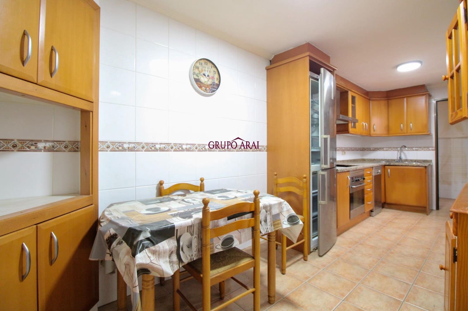 4 bedroom Flat for sale in Villafranqueza - € 300,000 (Ref: 9551880)