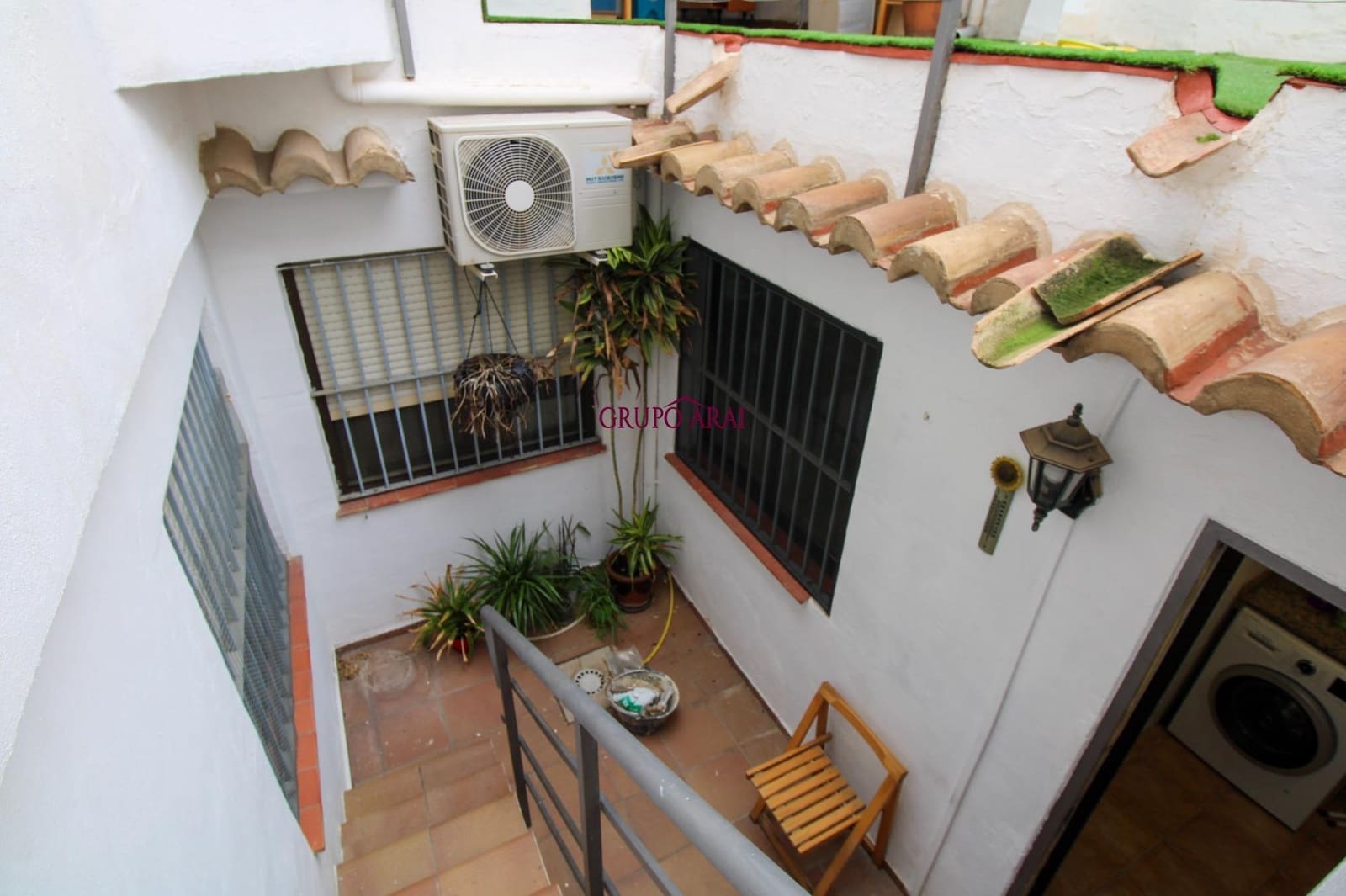4 bedroom Flat for sale in Villafranqueza - € 300,000 (Ref: 9551880)