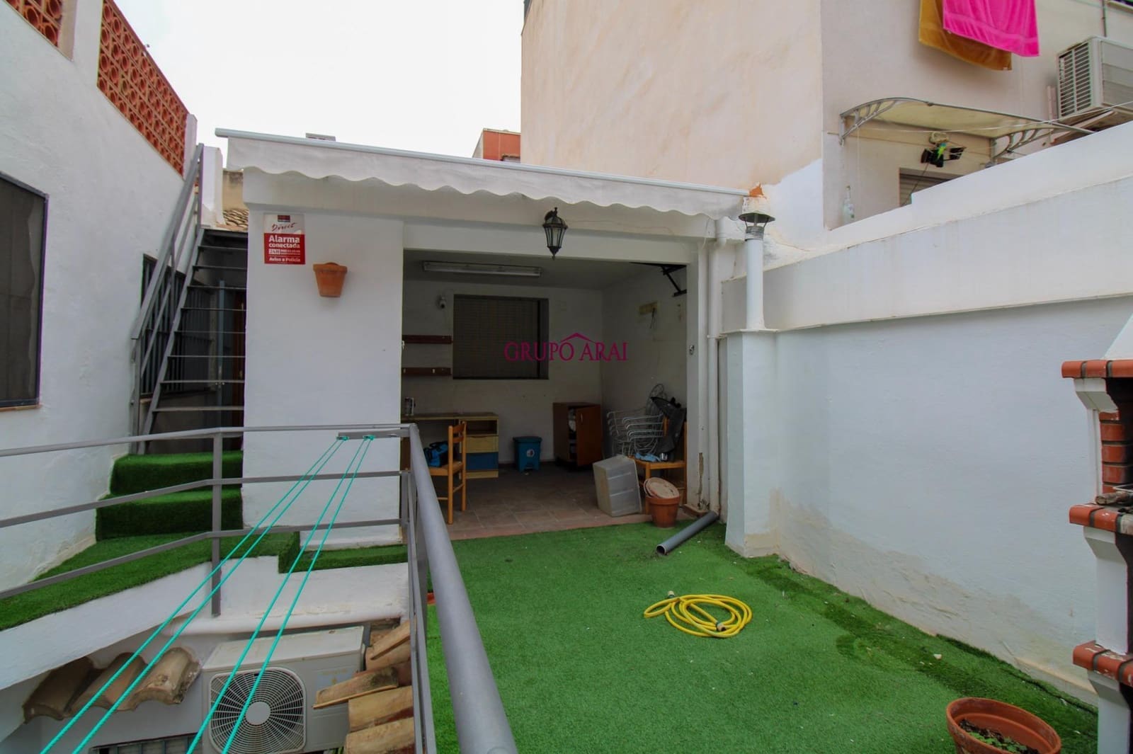 4 bedroom Flat for sale in Villafranqueza - € 300,000 (Ref: 9551880)