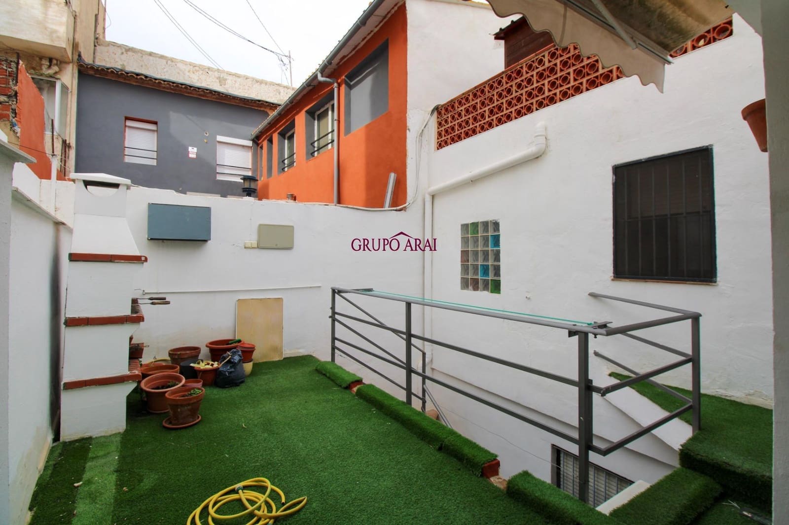 4 bedroom Flat for sale in Villafranqueza - € 300,000 (Ref: 9551880)