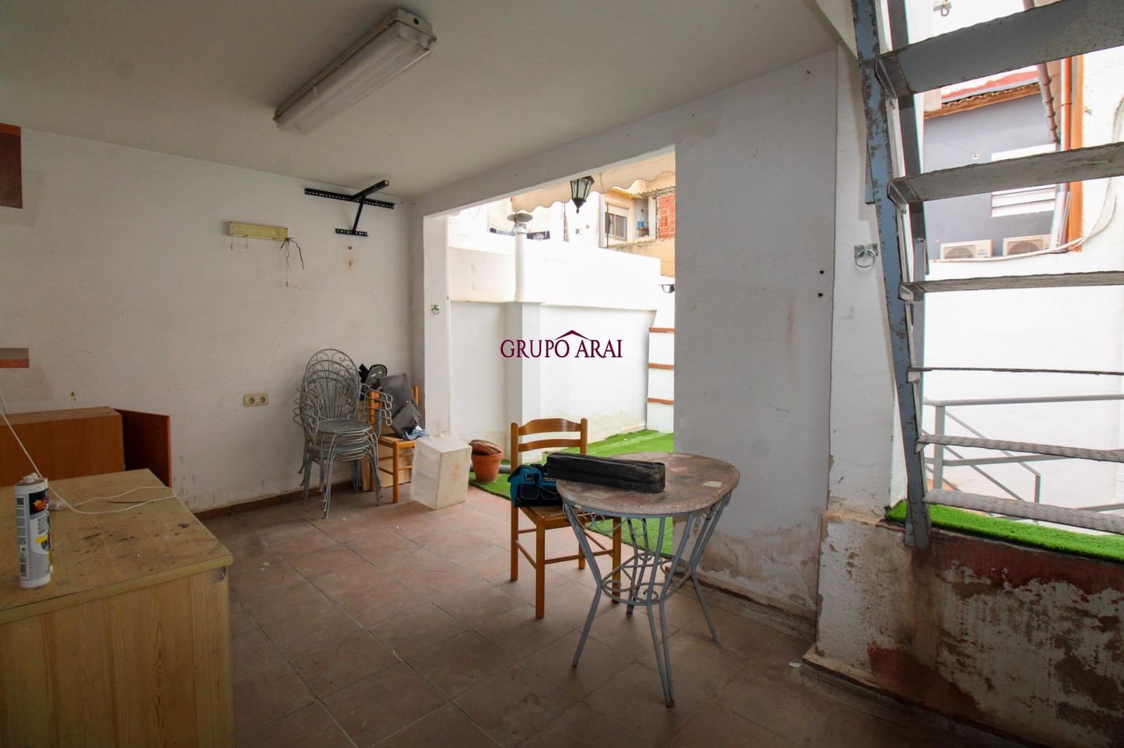 4 bedroom Flat for sale in Villafranqueza - € 300,000 (Ref: 9551880)