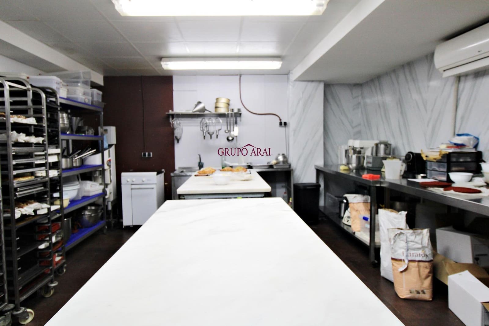 Virksomhed til leje i Alicante by - € 3.900 (Ref: 9565403)