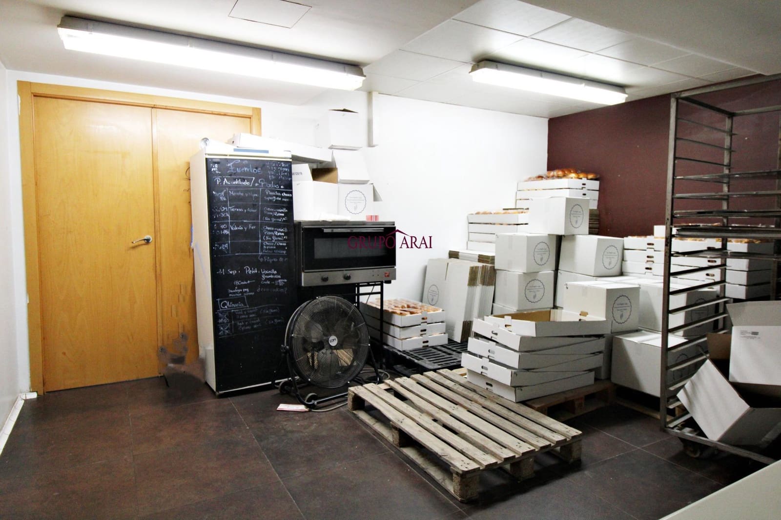 Virksomhed til leje i Alicante by - € 3.900 (Ref: 9565403)