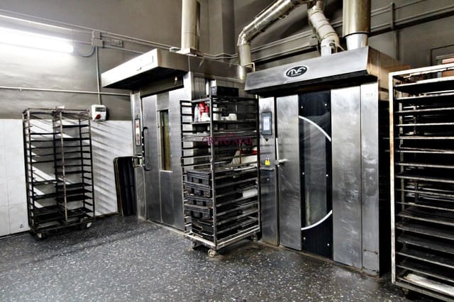 Virksomhed til leje i Los Ángeles, Alicante by - € 3.900 (Ref: 9565403)