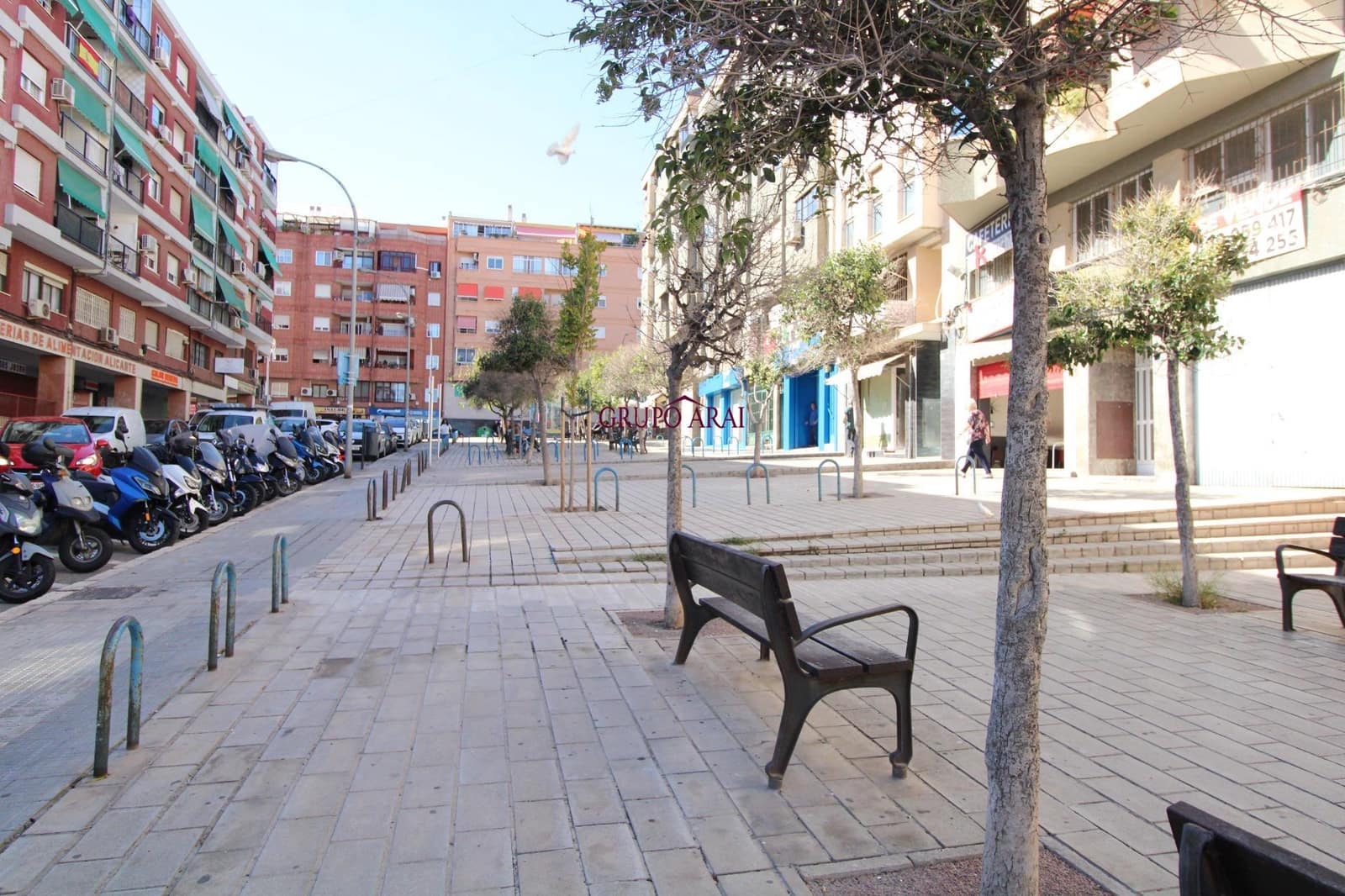 Virksomhed til leje i Alicante by - € 3.900 (Ref: 9565403)