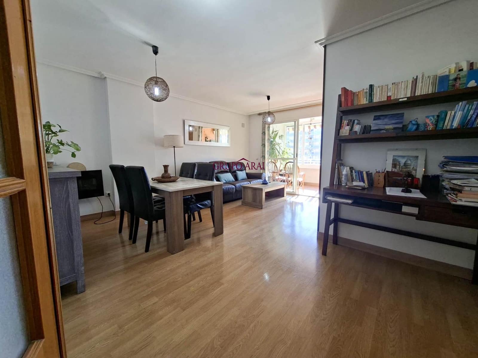 Piso de 3 habitaciones en Playa de San Juan en venta con piscina - 429.000 € (Ref: 9627782)