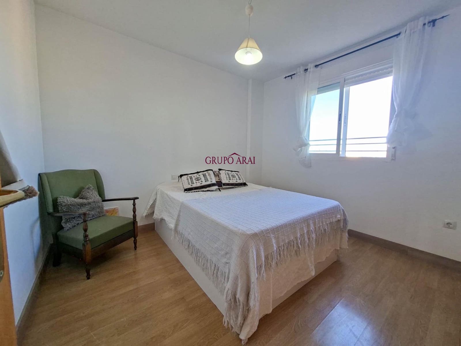 Piso de 3 habitaciones en Playa de San Juan en venta con piscina - 429.000 € (Ref: 9627782)