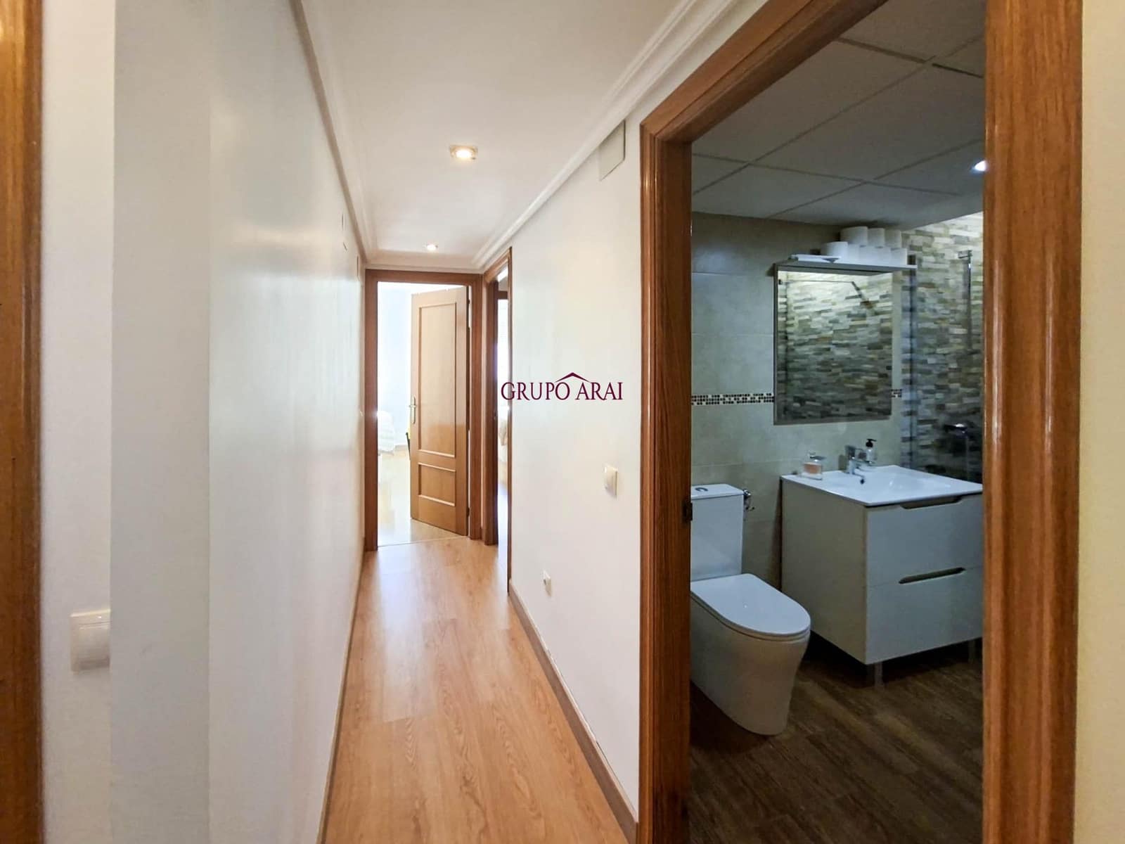 Piso de 3 habitaciones en Playa de San Juan en venta con piscina - 429.000 € (Ref: 9627782)