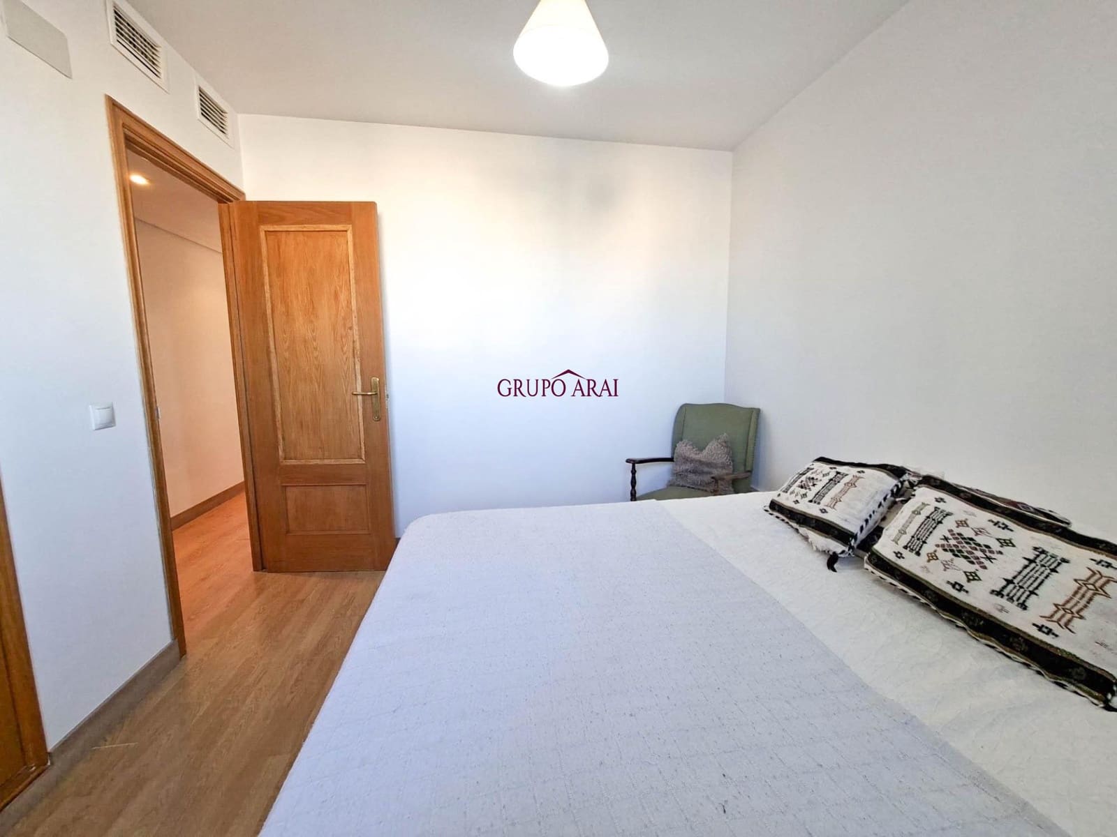 Piso de 3 habitaciones en Playa de San Juan en venta con piscina - 429.000 € (Ref: 9627782)