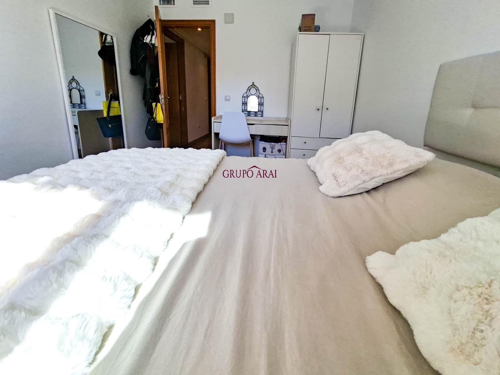 Piso de 3 habitaciones en Playa de San Juan en venta con piscina - 429.000 € (Ref: 9627782)