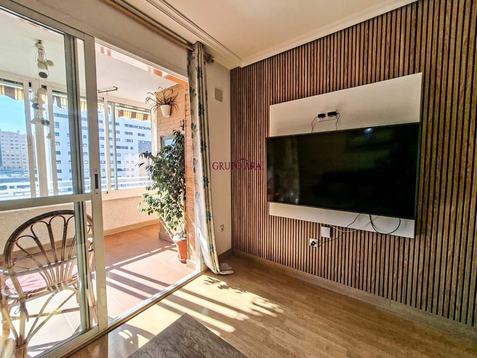 Piso de 3 habitaciones en Playa de San Juan en venta con piscina - 429.000 € (Ref: 9627782)