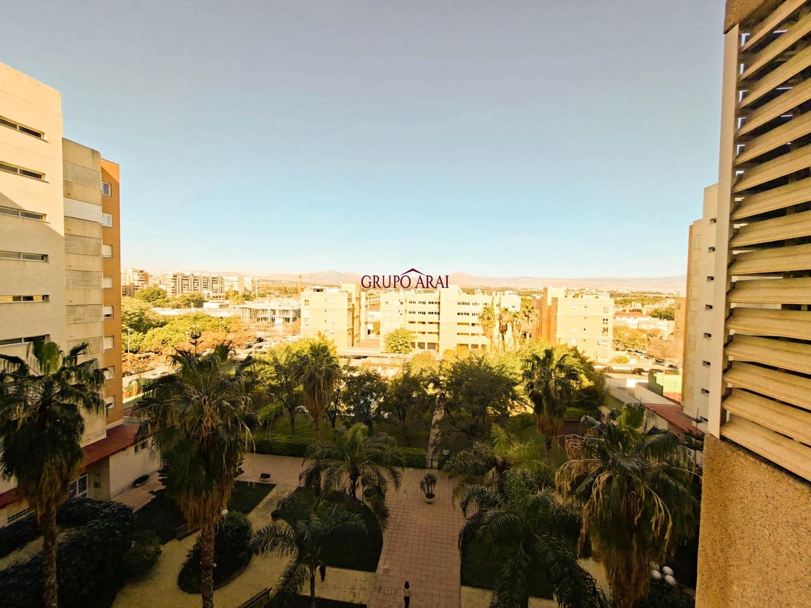 Piso de 3 habitaciones en Playa de San Juan en venta con piscina - 429.000 € (Ref: 9627782)