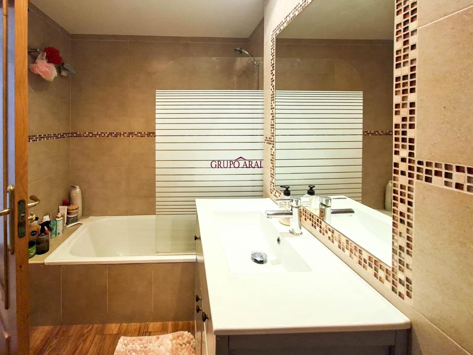 Piso de 3 habitaciones en Playa de San Juan en venta con piscina - 429.000 € (Ref: 9627782)