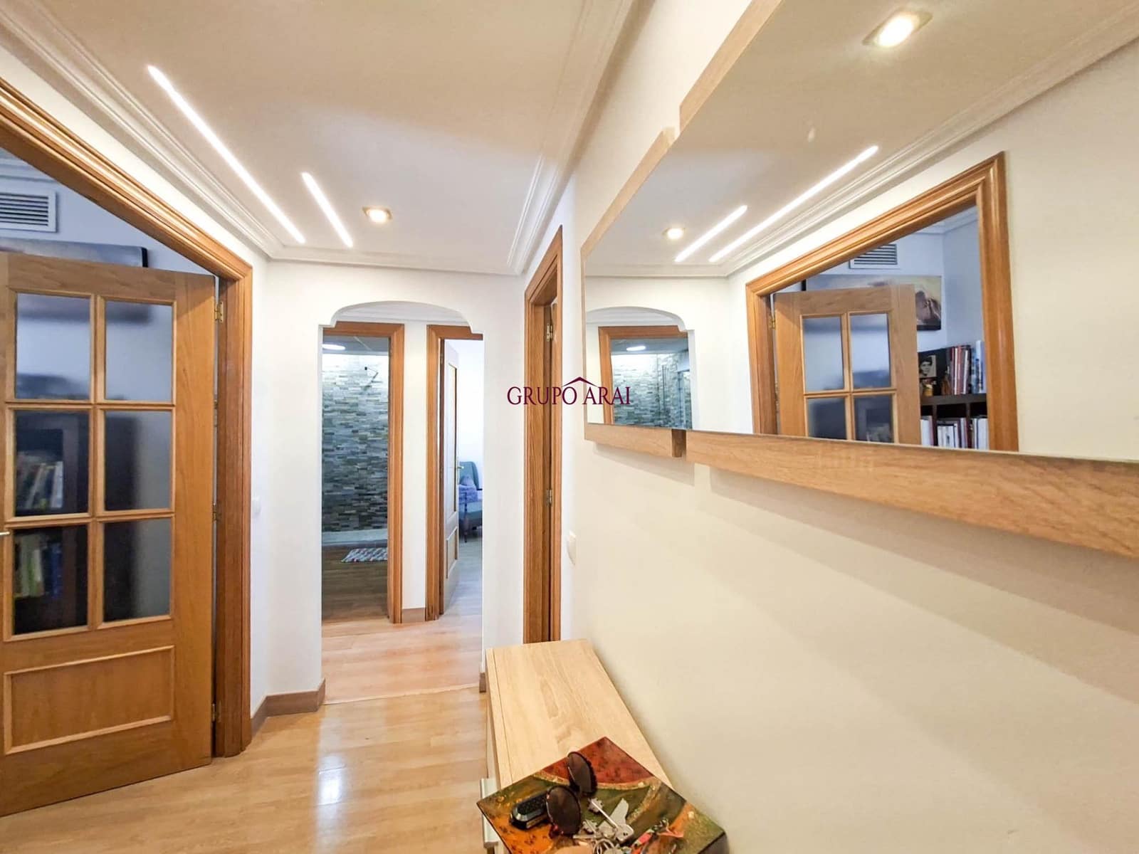 Piso de 3 habitaciones en Playa de San Juan en venta con piscina - 429.000 € (Ref: 9627782)