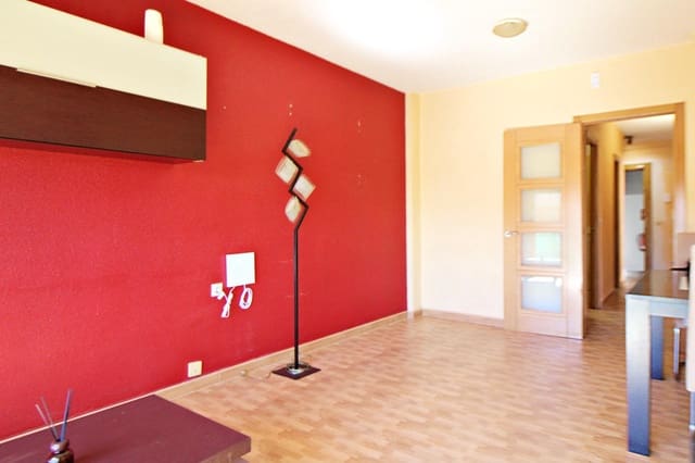 3 chambre Appartement à vendre à Cuatrocientas Viviendas, Alicante ville - 125 000 € (Ref: 9645235)