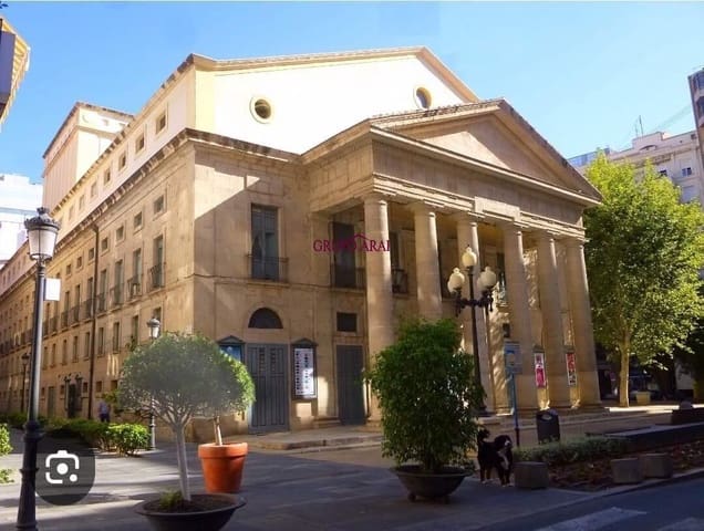 Kaupallinen myytävänä paikassa Carolinas Altas, Alicante kaupunki - 65 000 € (Ref: 9659579)