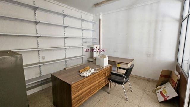 Kaupallinen myytävänä paikassa Carolinas Altas, Alicante kaupunki - 65 000 € (Ref: 9659579)
