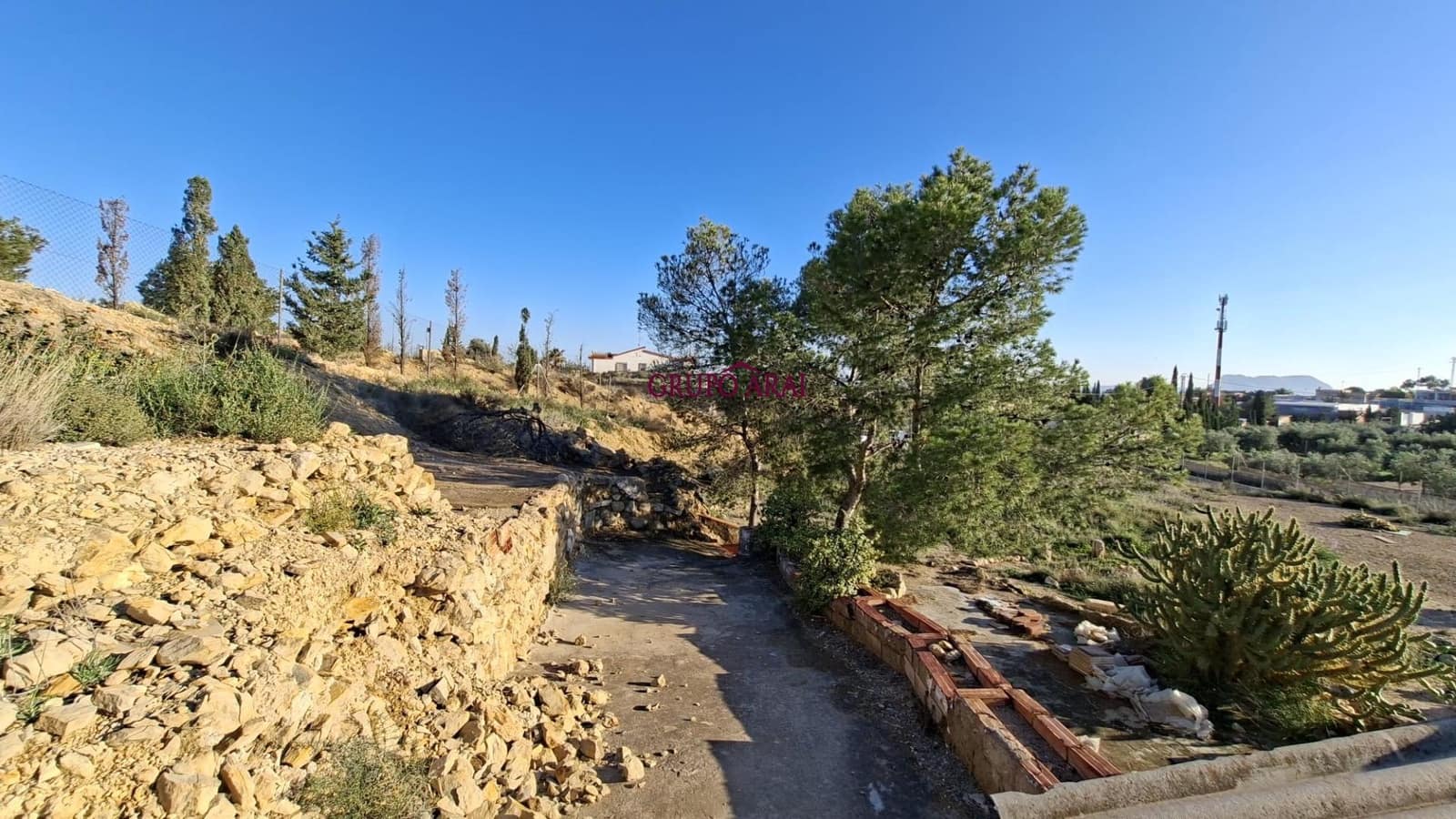 3 slaapkamer Villa te koop in Muchamiel / Mutxamel met zwembad - € 185.000 (Ref: 9686746)