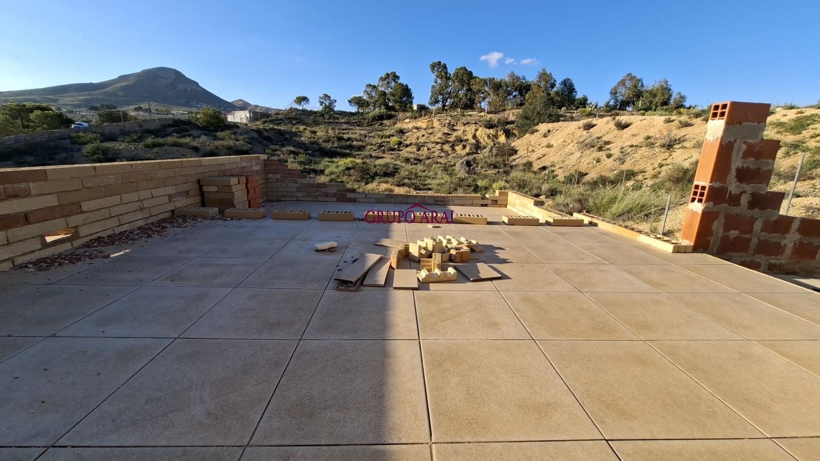 3 slaapkamer Villa te koop in Muchamiel / Mutxamel met zwembad - € 185.000 (Ref: 9686746)