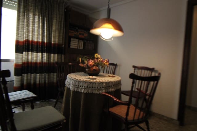 8 sovrum Lägenhet till salu i Elche / Elx - 399 000 € (Ref: 9690956)