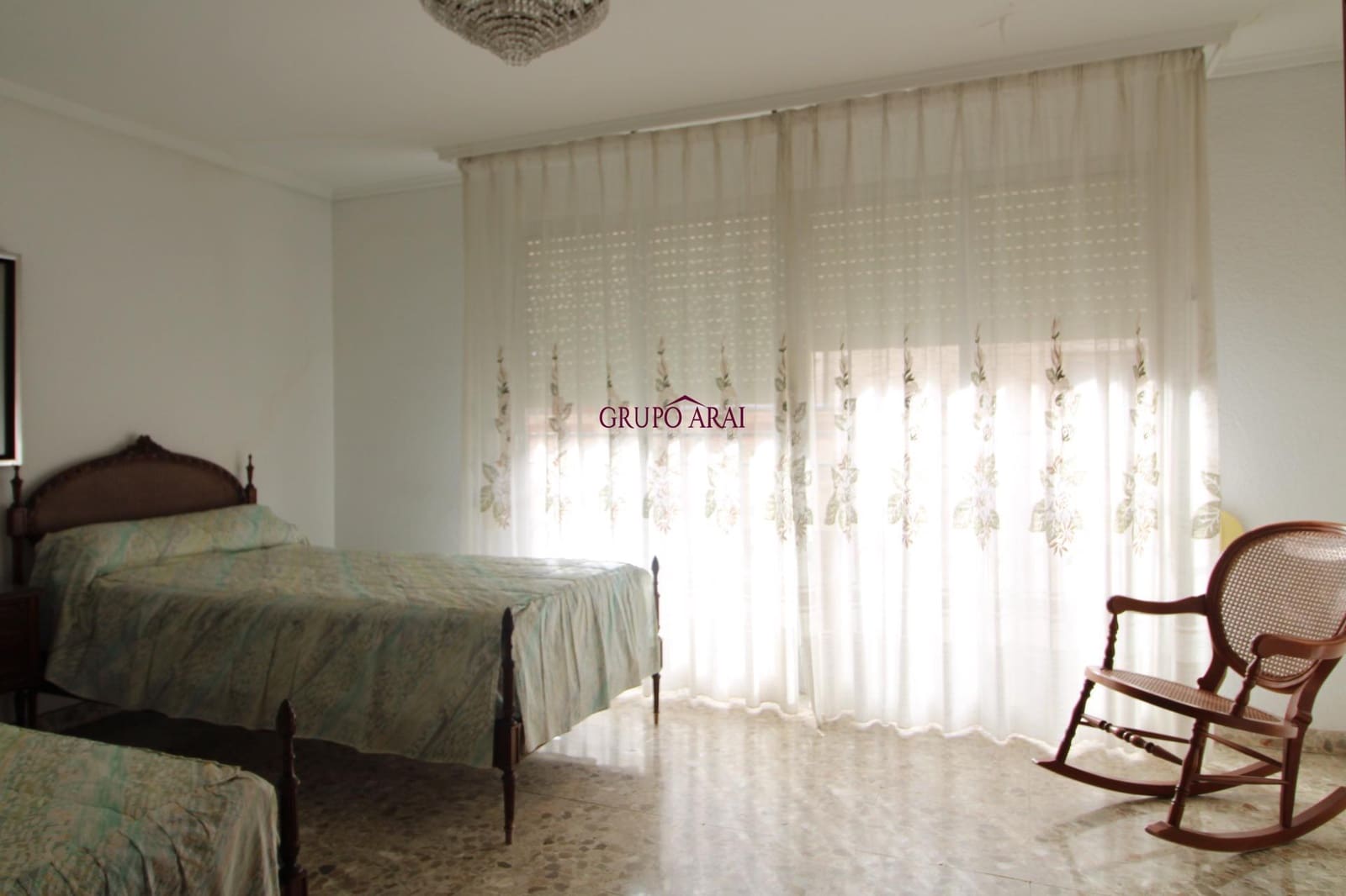 8 quarto Apartamento para venda em Elche / Elx - 399 000 € (Ref: 9690956)