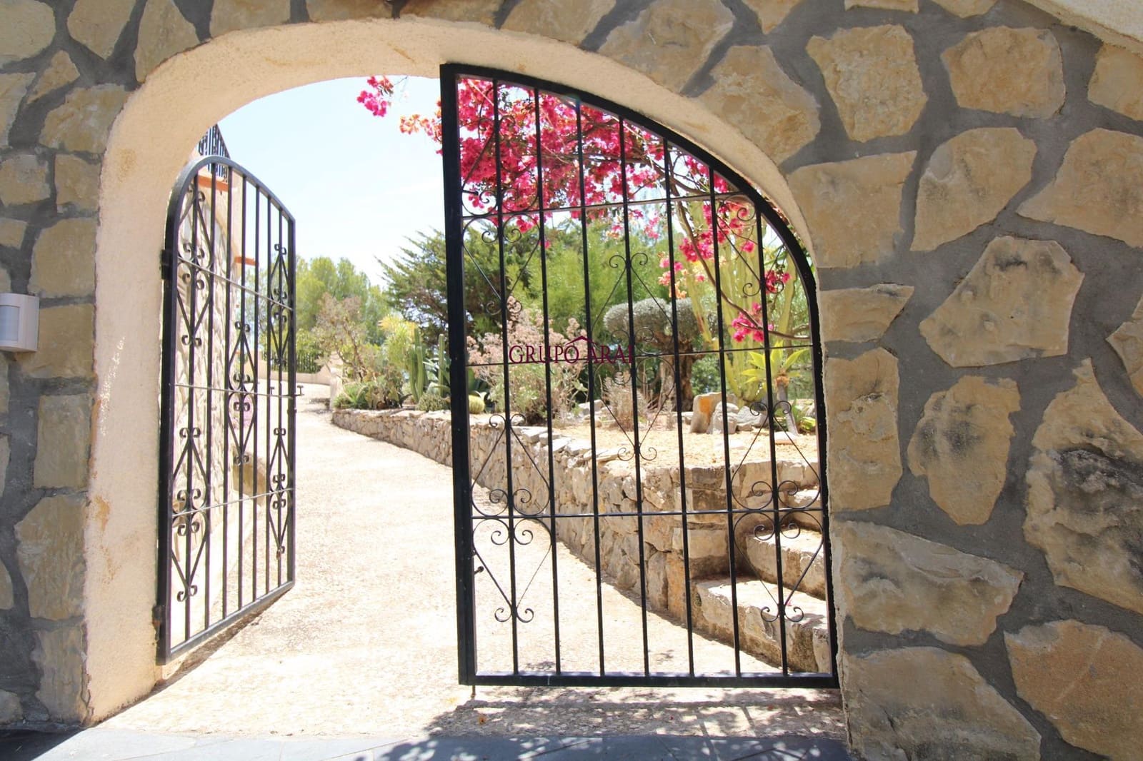 5 slaapkamer Villa te koop in Altea met zwembad garage - € 1.350.000 (Ref: 9696256)