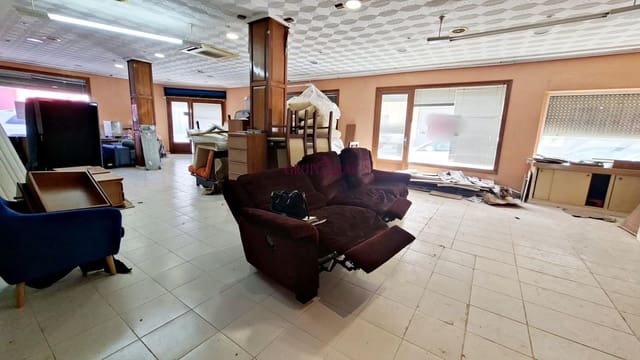 Erhverv til salg i Novelda - € 115.000 (Ref: 9696257)