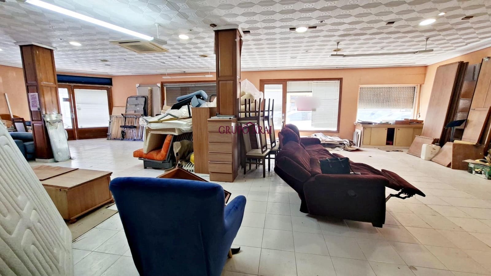 Kommersiell till salu i Novelda - 105 000 € (Ref: 9696257)