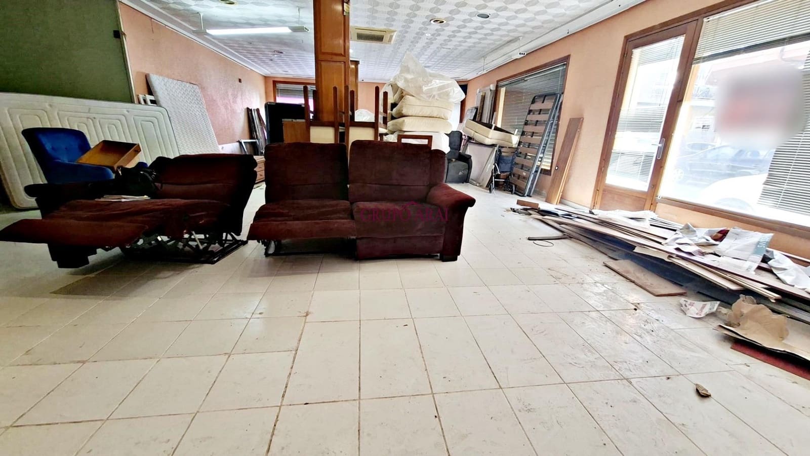 Kommersiell till salu i Novelda - 105 000 € (Ref: 9696257)