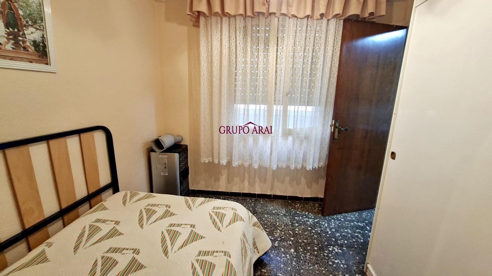 Piso de 4 habitaciones en Aspe en venta - 110.000 € (Ref: 9726788)