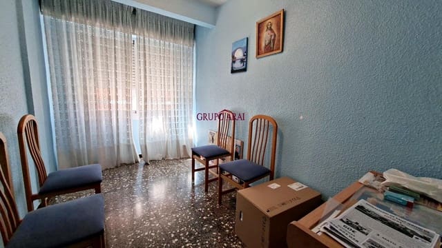 Piso de 4 habitaciones en Aspe en venta - 110.000 € (Ref: 9726788)