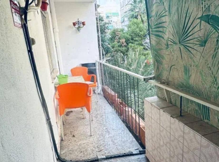 2 bedroom Flat for sale in Alicante / Alacant city - € 130,000 (Ref: 9730265)