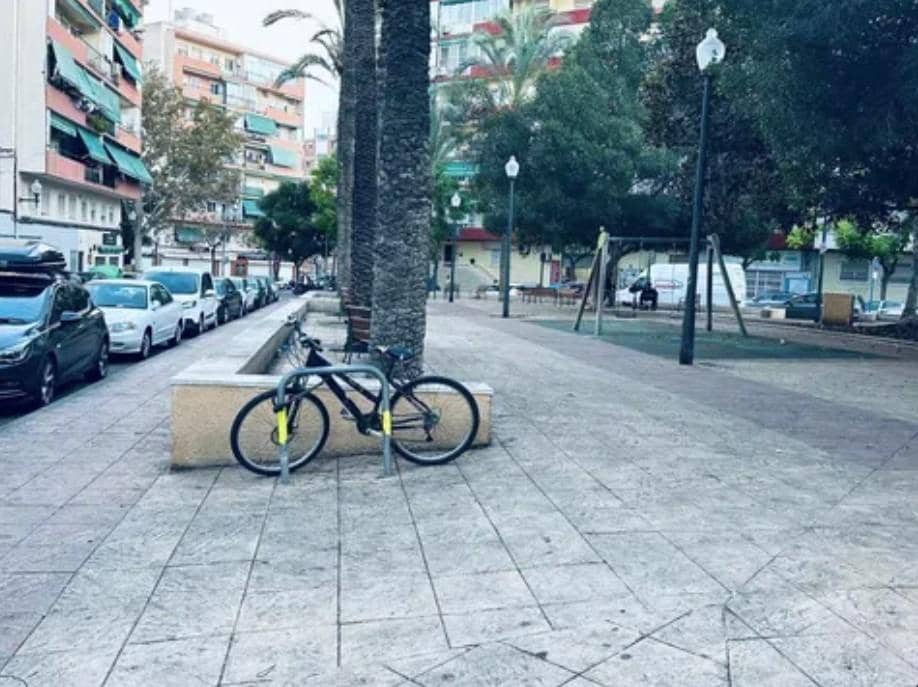 2 bedroom Flat for sale in Alicante / Alacant city - € 130,000 (Ref: 9730265)