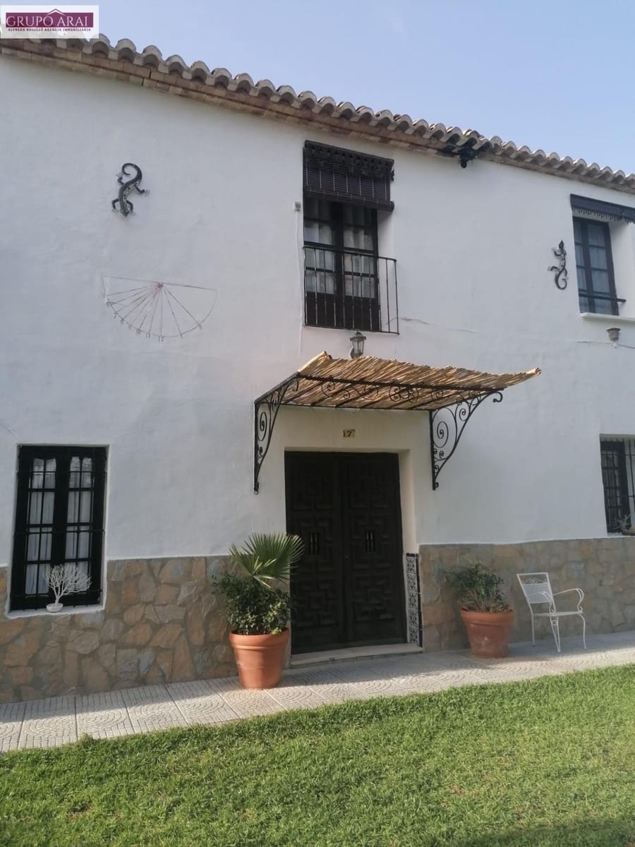 9 bedroom Villa for sale in Moralet - € 490,000 (Ref: 9732386)