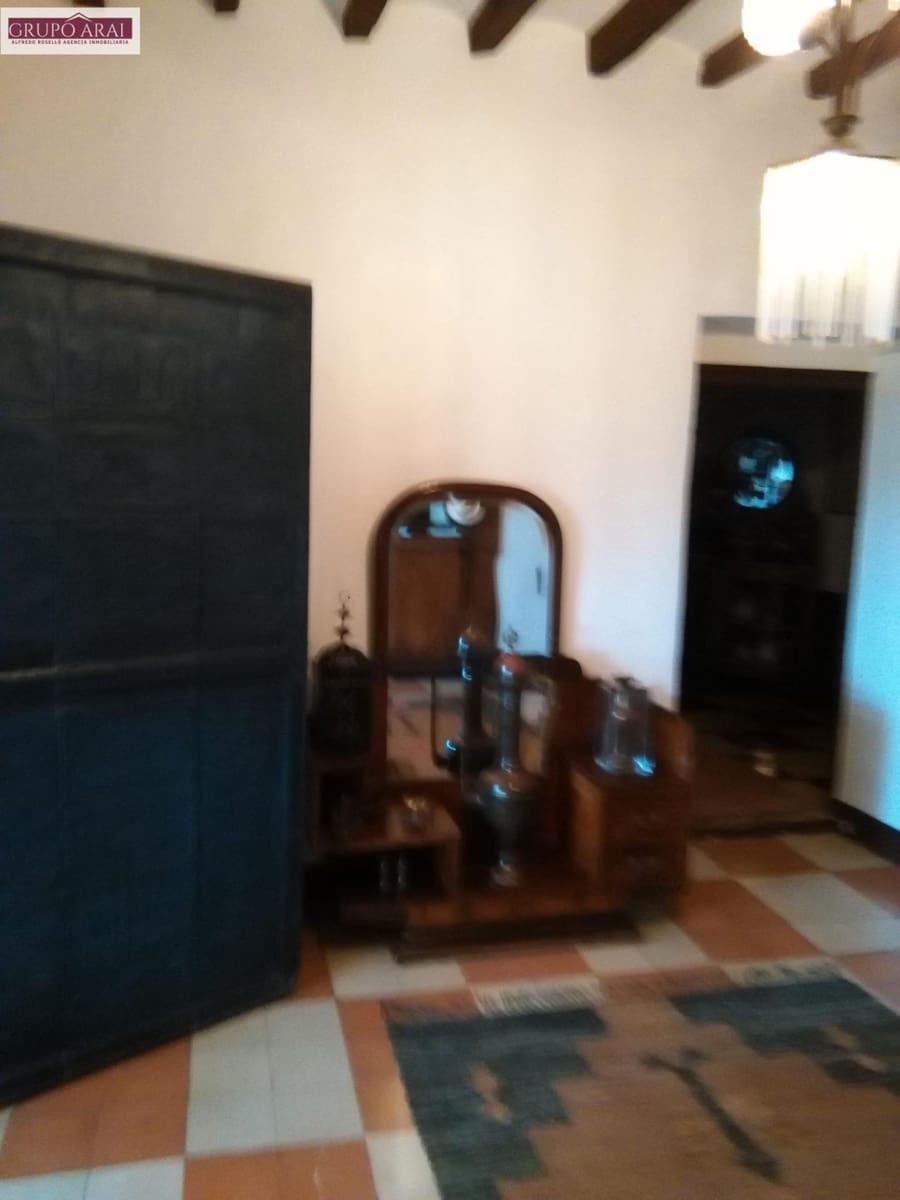 9 bedroom Villa for sale in Moralet - € 490,000 (Ref: 9732386)