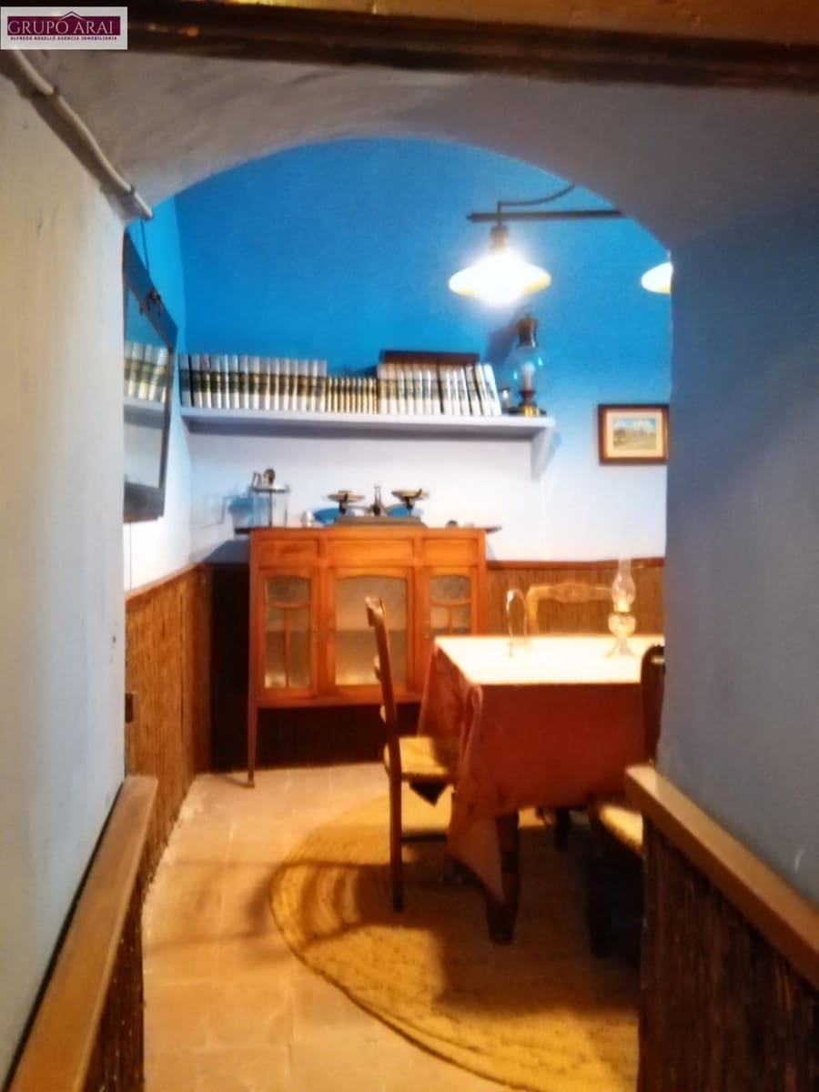 9 bedroom Villa for sale in Moralet - € 490,000 (Ref: 9732386)