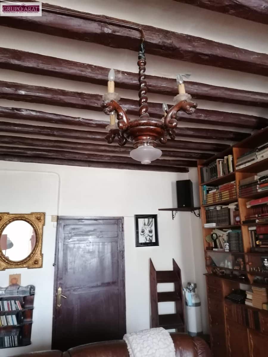 9 bedroom Villa for sale in Moralet - € 490,000 (Ref: 9732386)