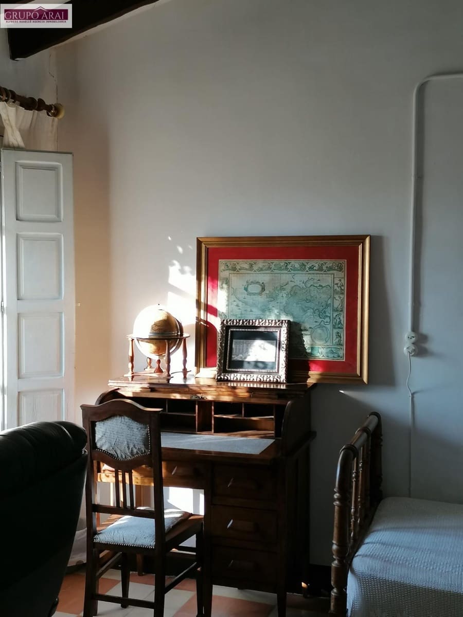 9 bedroom Villa for sale in Moralet - € 490,000 (Ref: 9732386)