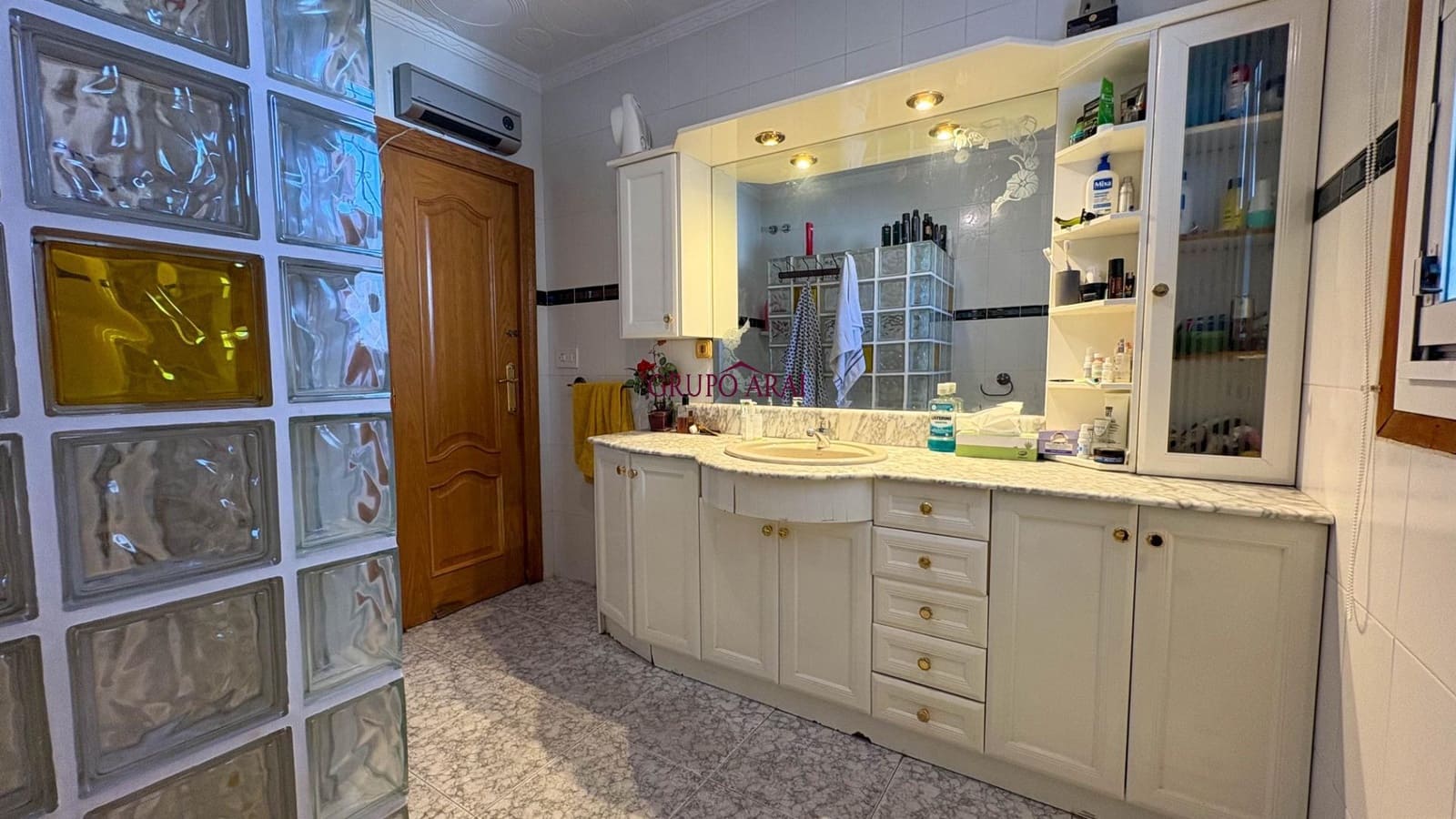 3 bedroom Townhouse for sale in Rebolledo with garage - € 250,000 (Ref: 9738961)