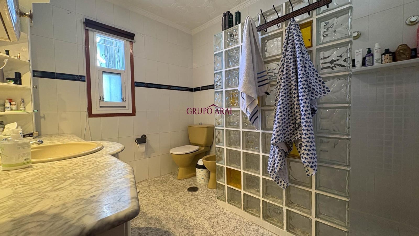 3 bedroom Townhouse for sale in Rebolledo with garage - € 250,000 (Ref: 9738961)