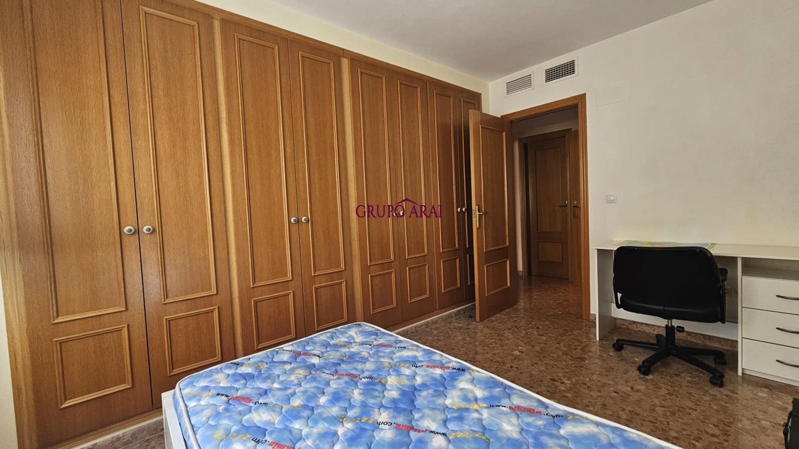2 quarto Apartamento para venda em Alicante cidade - 288 000 € (Ref: 9741856)