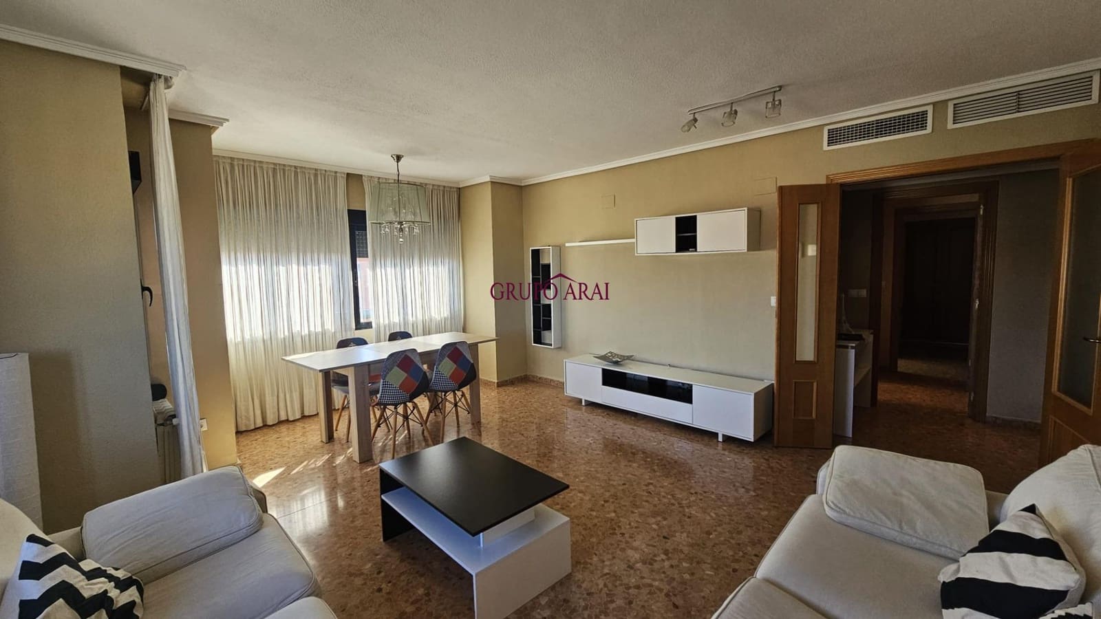2 quarto Apartamento para venda em Alicante cidade - 288 000 € (Ref: 9741856)