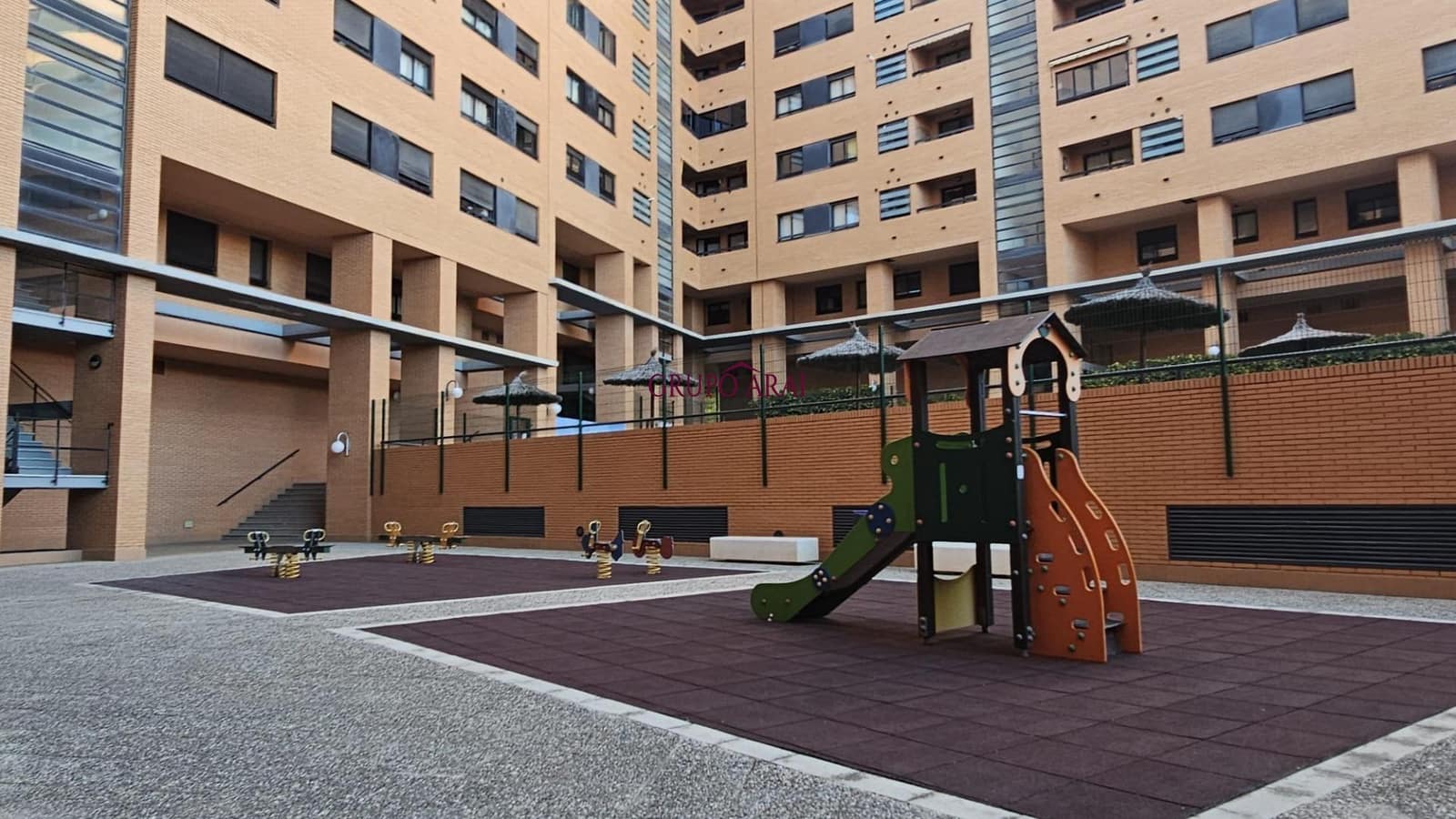 2 quarto Apartamento para venda em Alicante cidade - 288 000 € (Ref: 9741856)