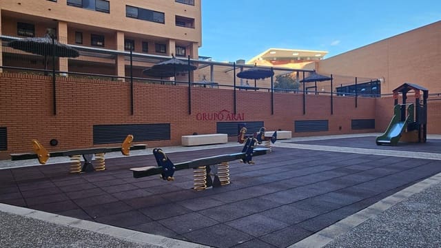 2 quarto Apartamento para venda em Alicante cidade - 288 000 € (Ref: 9741856)