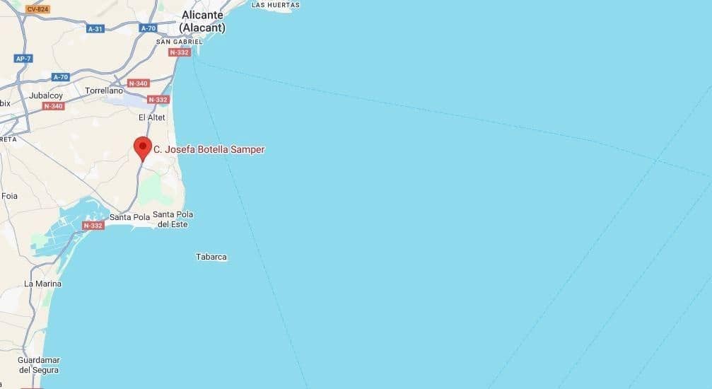 3 makuuhuone Rivitalo myytävänä paikassa Gran Alacant mukana uima-altaan - 350 000 € (Ref: 9770782)