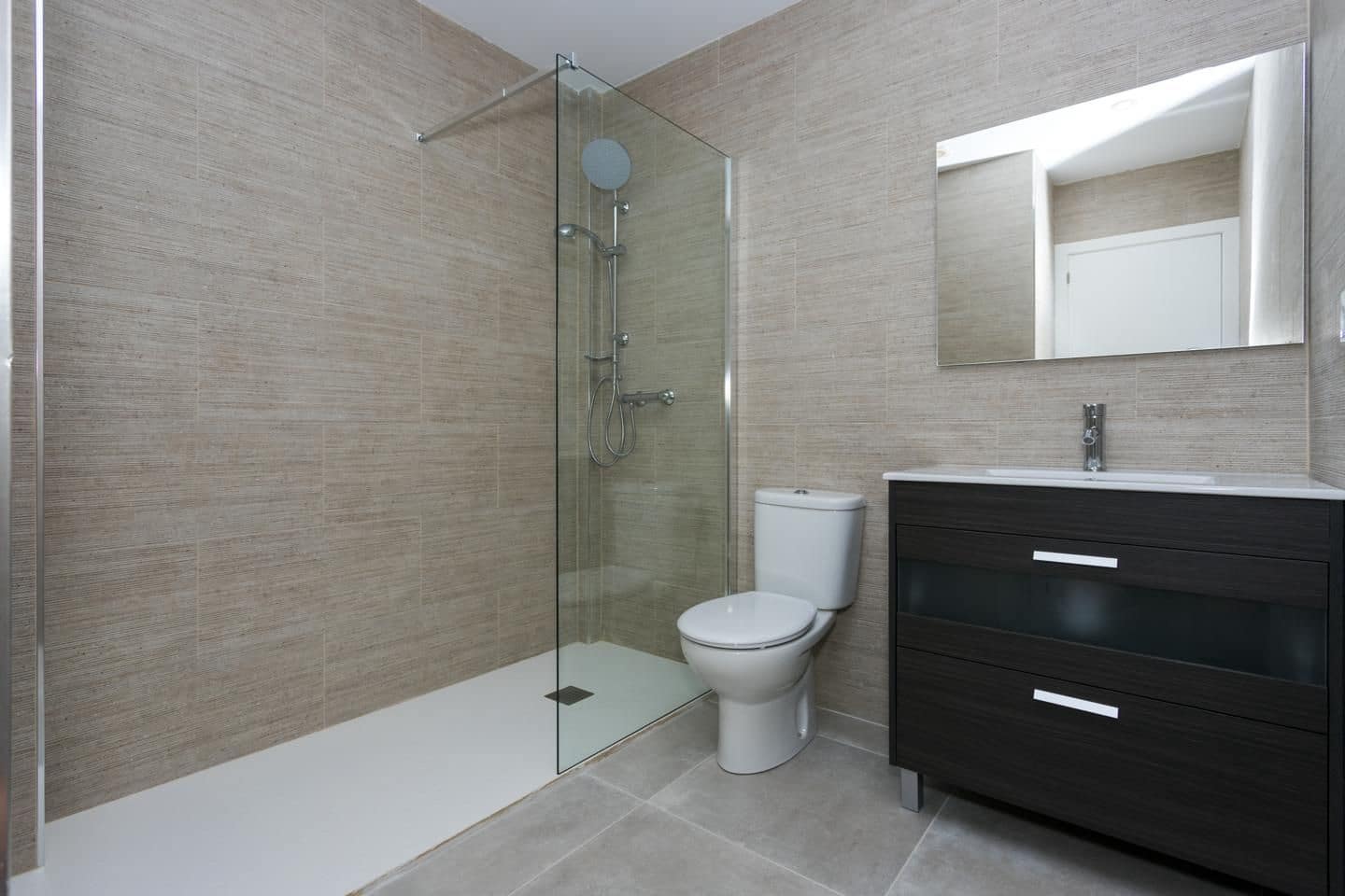 3 bedroom Villa for sale in Daya Nueva with pool - € 380,000 (Ref: 9770792)